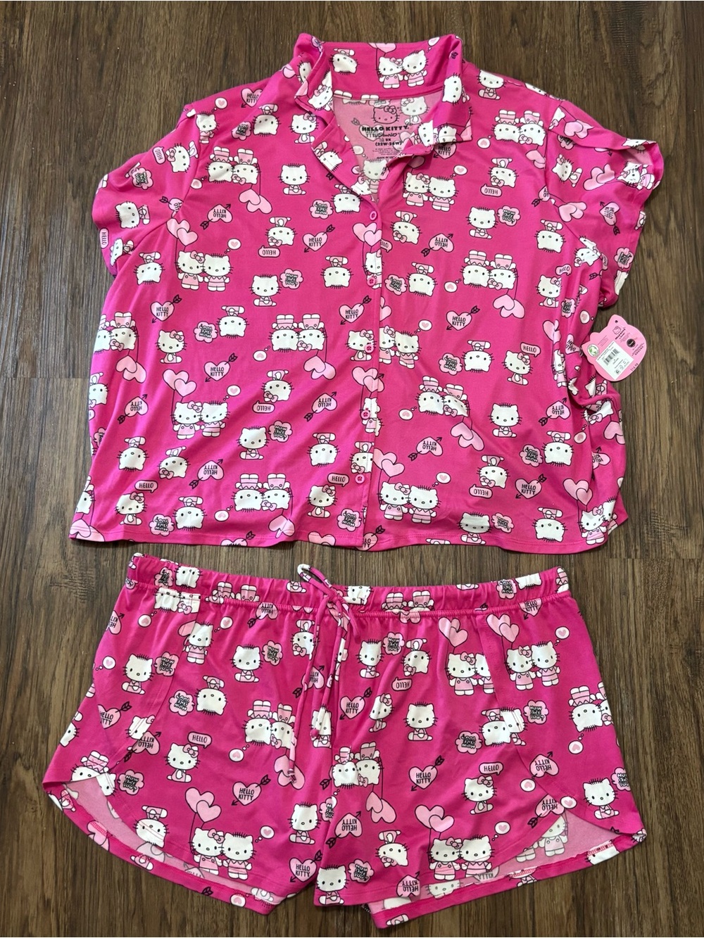 Hello Kitty Valentine’s Day Pink 2-Piece Pajama Short Set Plus 3XL